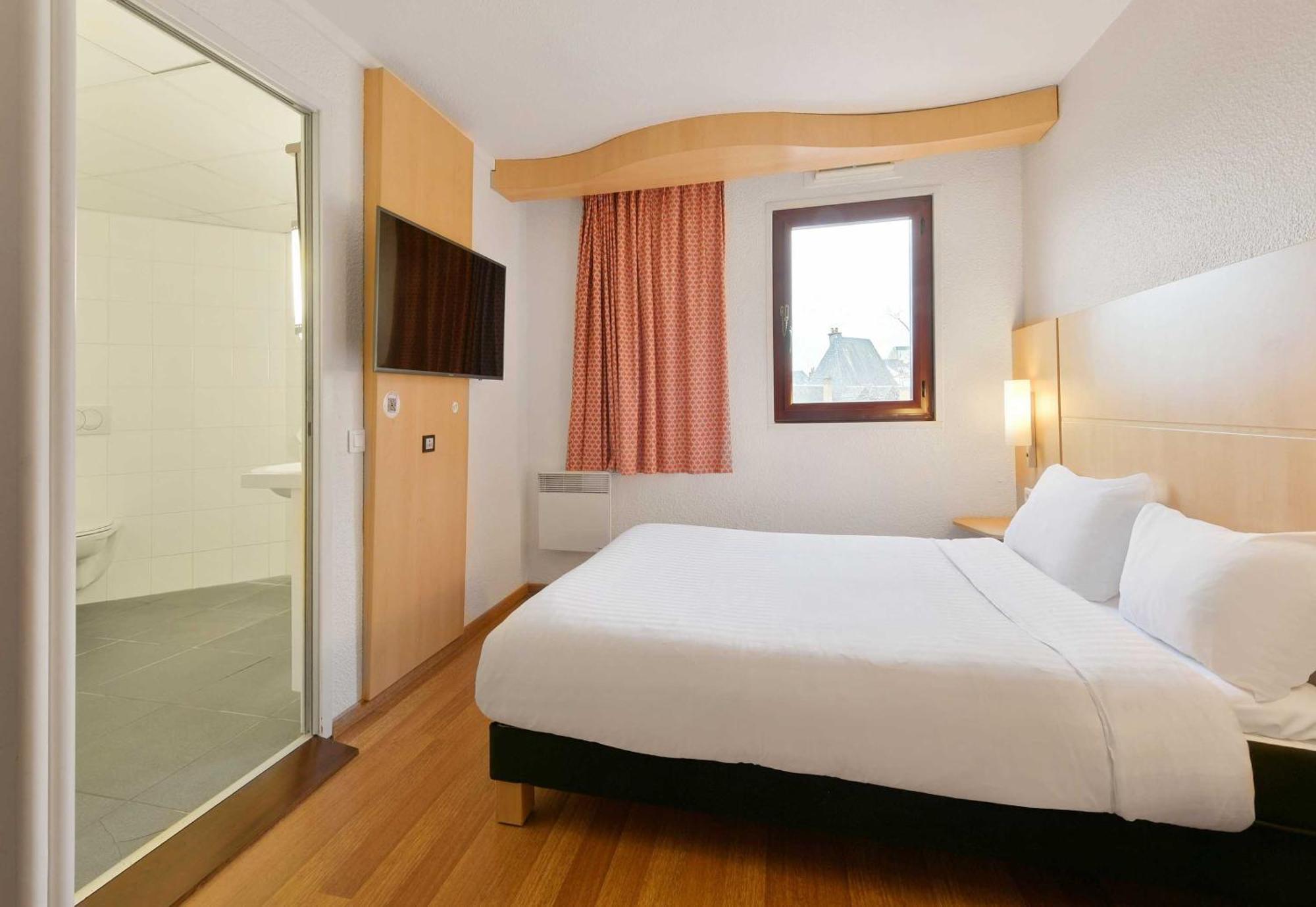 B&B Hotel Le Mans Centre Cathedrale Bagian luar foto