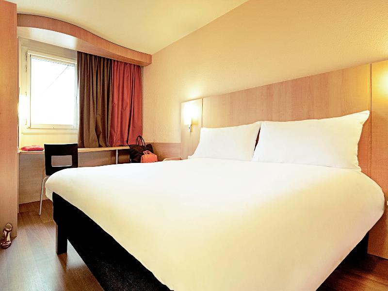 B&B Hotel Le Mans Centre Cathedrale Bagian luar foto